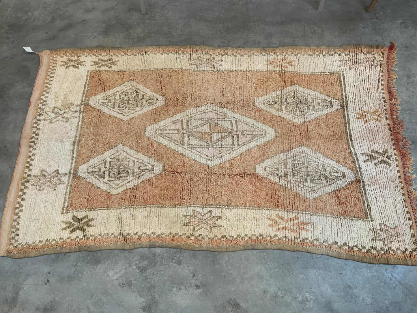 Authentic Vintage Moroccan Rug MNRG112653500 - 5’6” x 9’5”