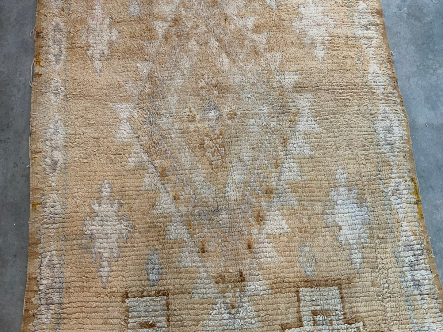 Authentic Vintage Moroccan Rug MNRG4017505 - 4’9” x 10’4”