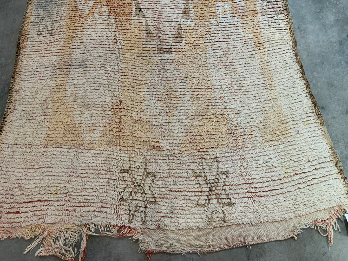 Authentic Vintage Moroccan Rug MNRG4015505 - 5’4” x 10’8”