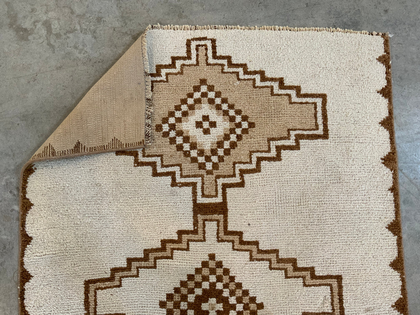 Authentic Vintage Turkish Runner TKRG9096699500 - 3’5” x 9’7”