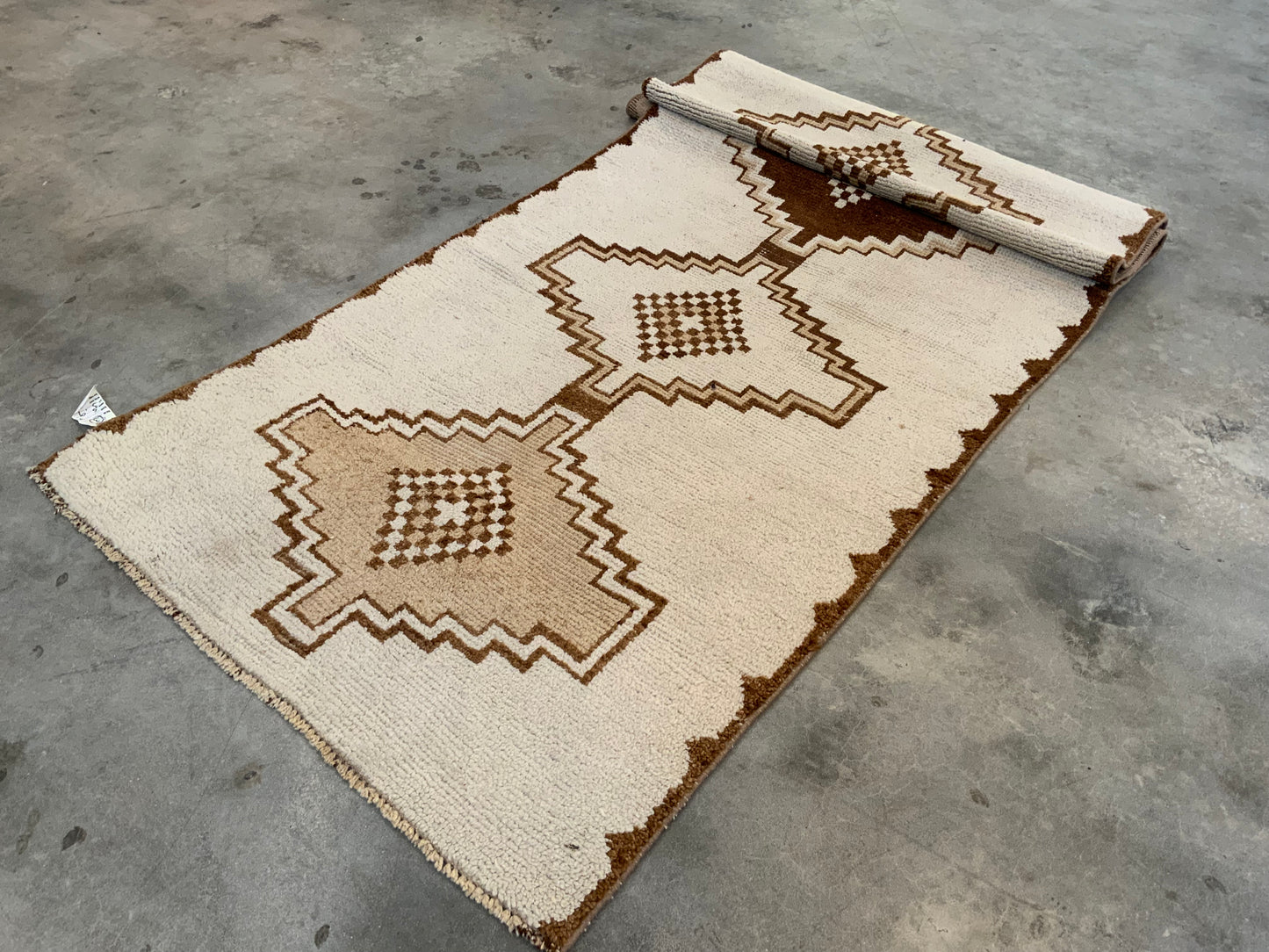Authentic Vintage Turkish Runner TKRG9096699500 - 3’5” x 9’7”