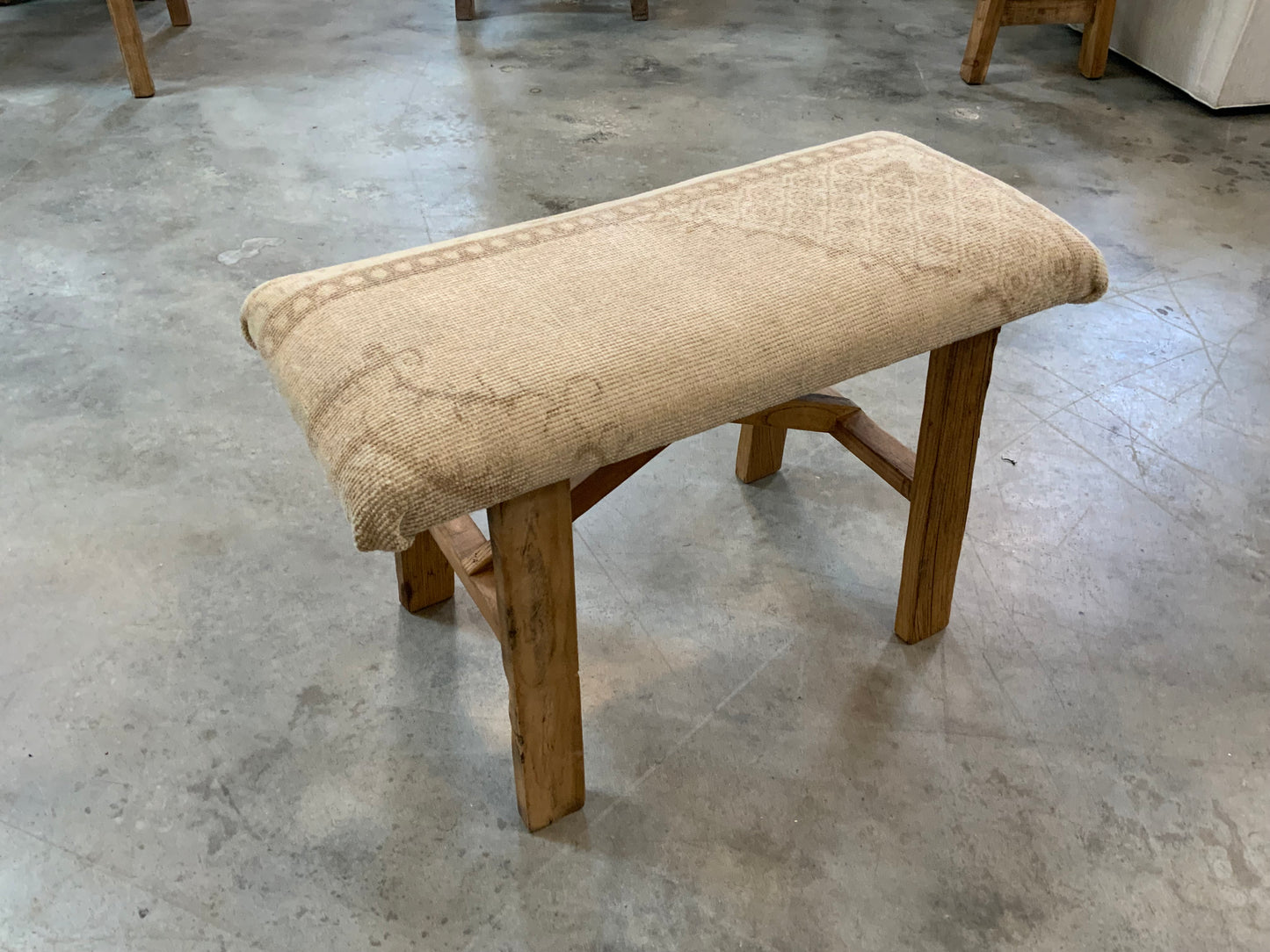 Med - Vintage Rug Upholstered Wood Bench