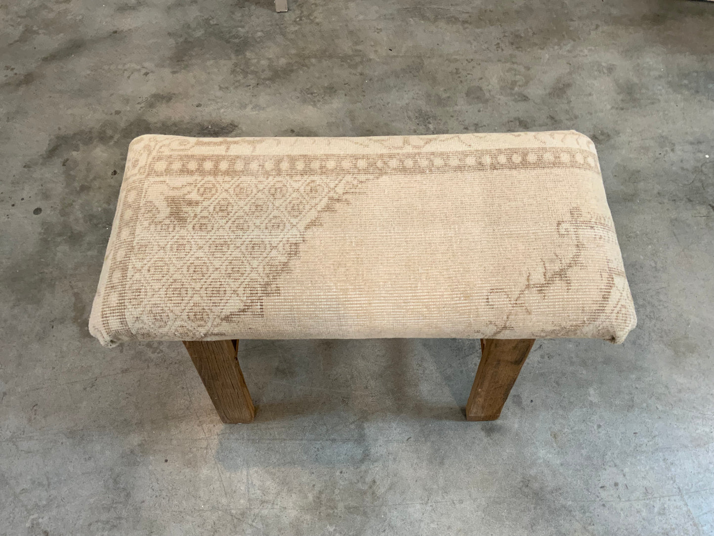 Med - Vintage Rug Upholstered Wood Bench