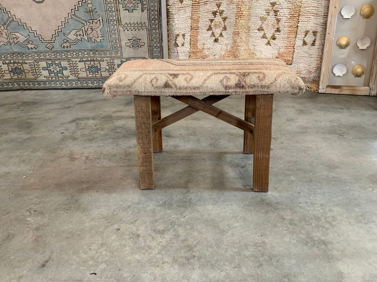 Med - Vintage Rug Upholstered Wood Bench