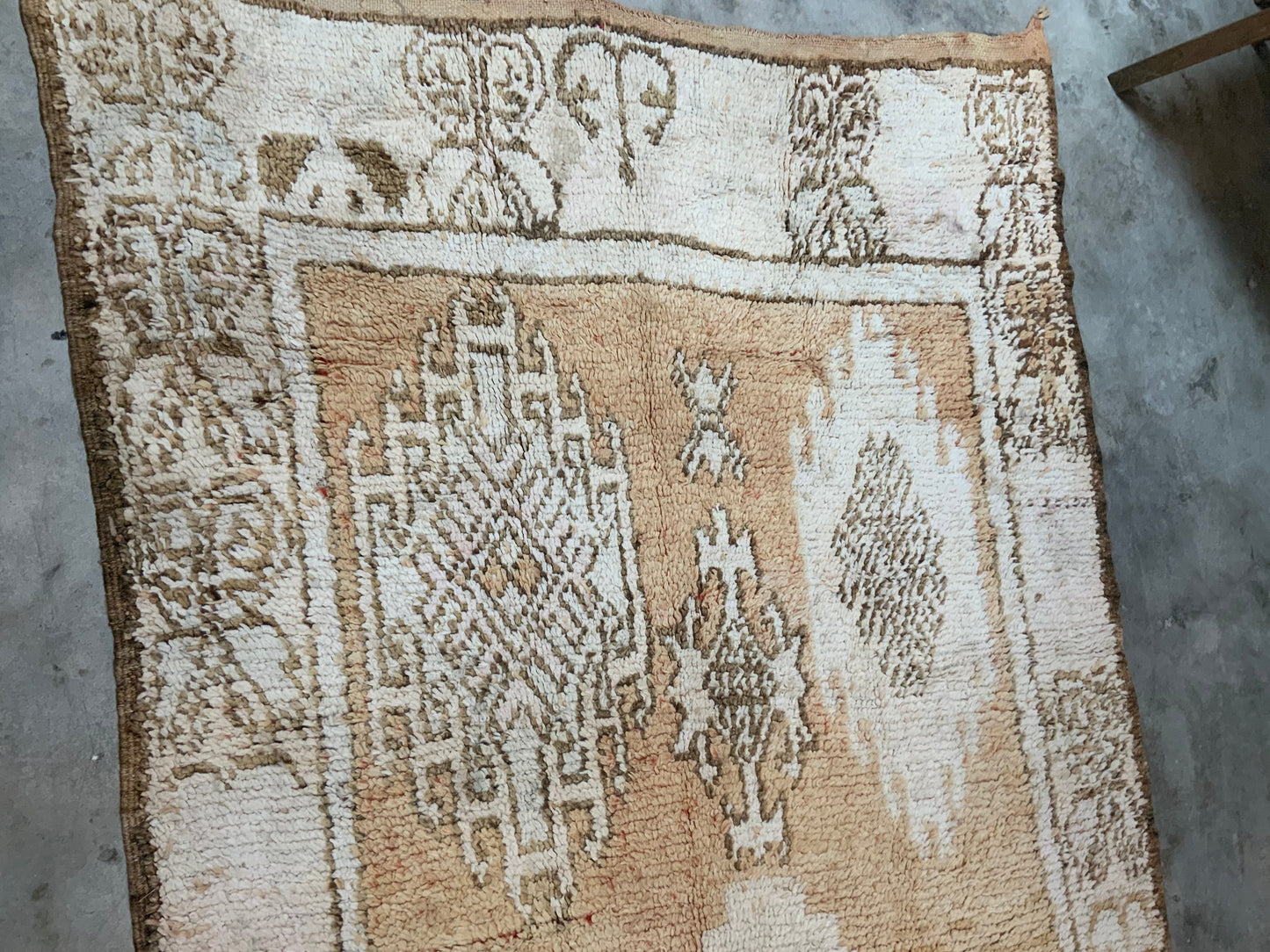 Authentic Vintage Moroccan Rug MNRG11446500 - 12'4" x 5'7"