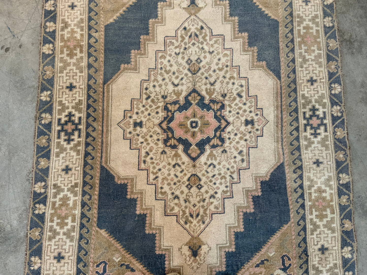 Authentic Vintage Turkish Rug TKRG45041118559 - 3’10” x 6’6”