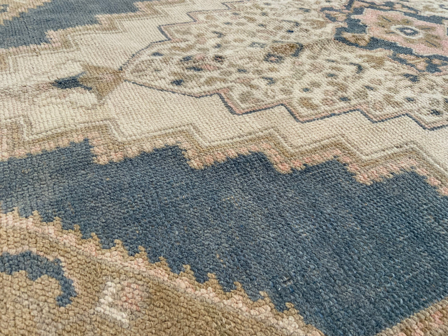 Authentic Vintage Turkish Rug TKRG45041118559 - 3’10” x 6’6”