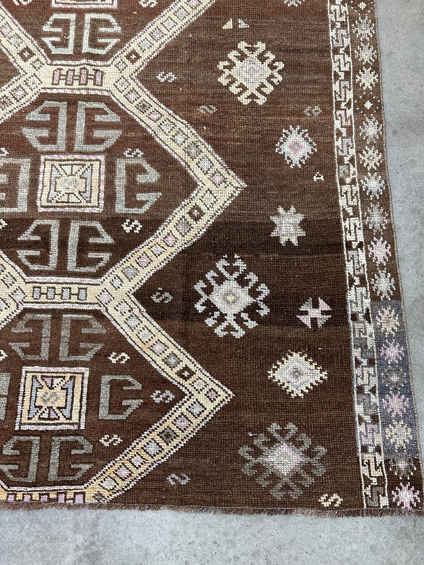 Authentic Vintage Turkish Rug TKRG22545531799 - 5'2" x 7’