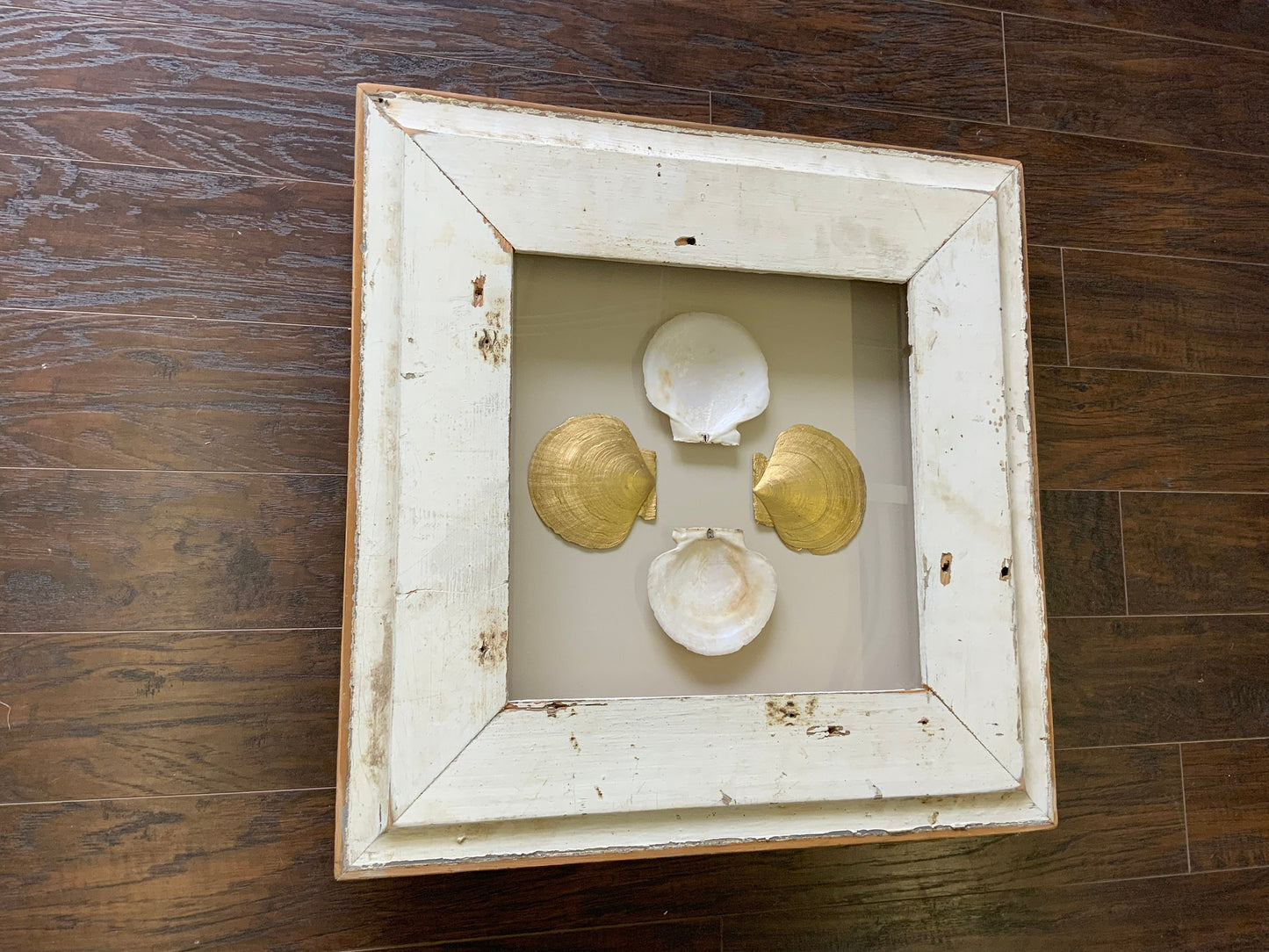 LG - Square Reclaimed Wood Shadow Box - 26" - 4 Scallops