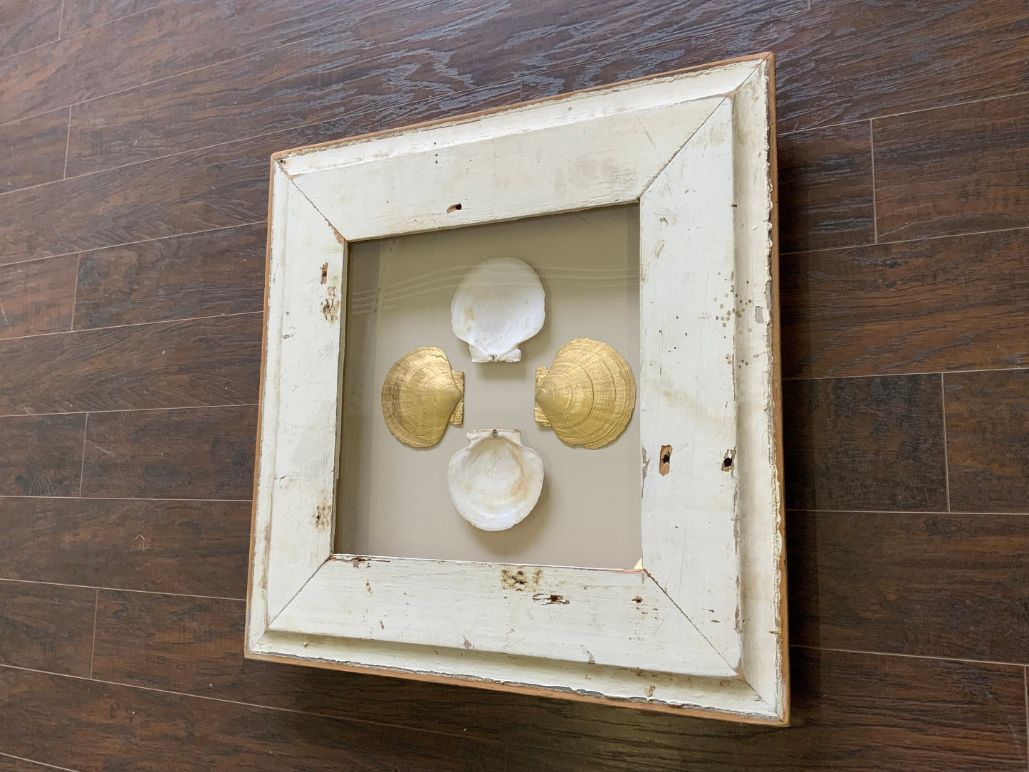 LG - Square Reclaimed Wood Shadow Box - 26" - 4 Scallops