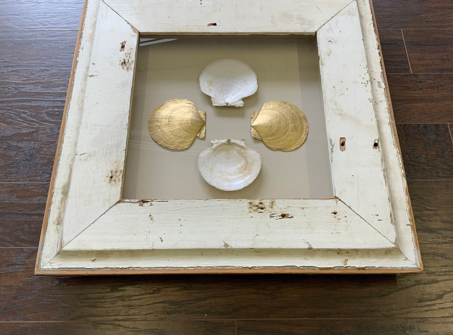LG - Square Reclaimed Wood Shadow Box - 26" - 4 Scallops