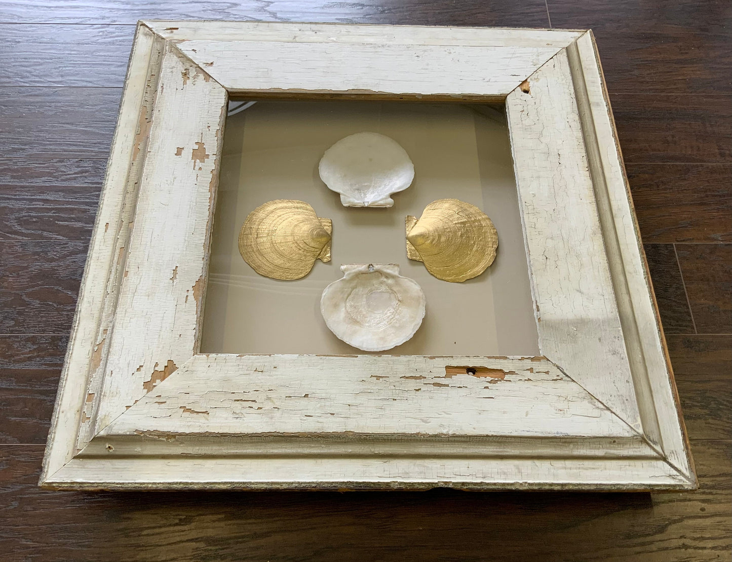 LG - Square Reclaimed Wood Shadow Box - 26" - 4 Scallops