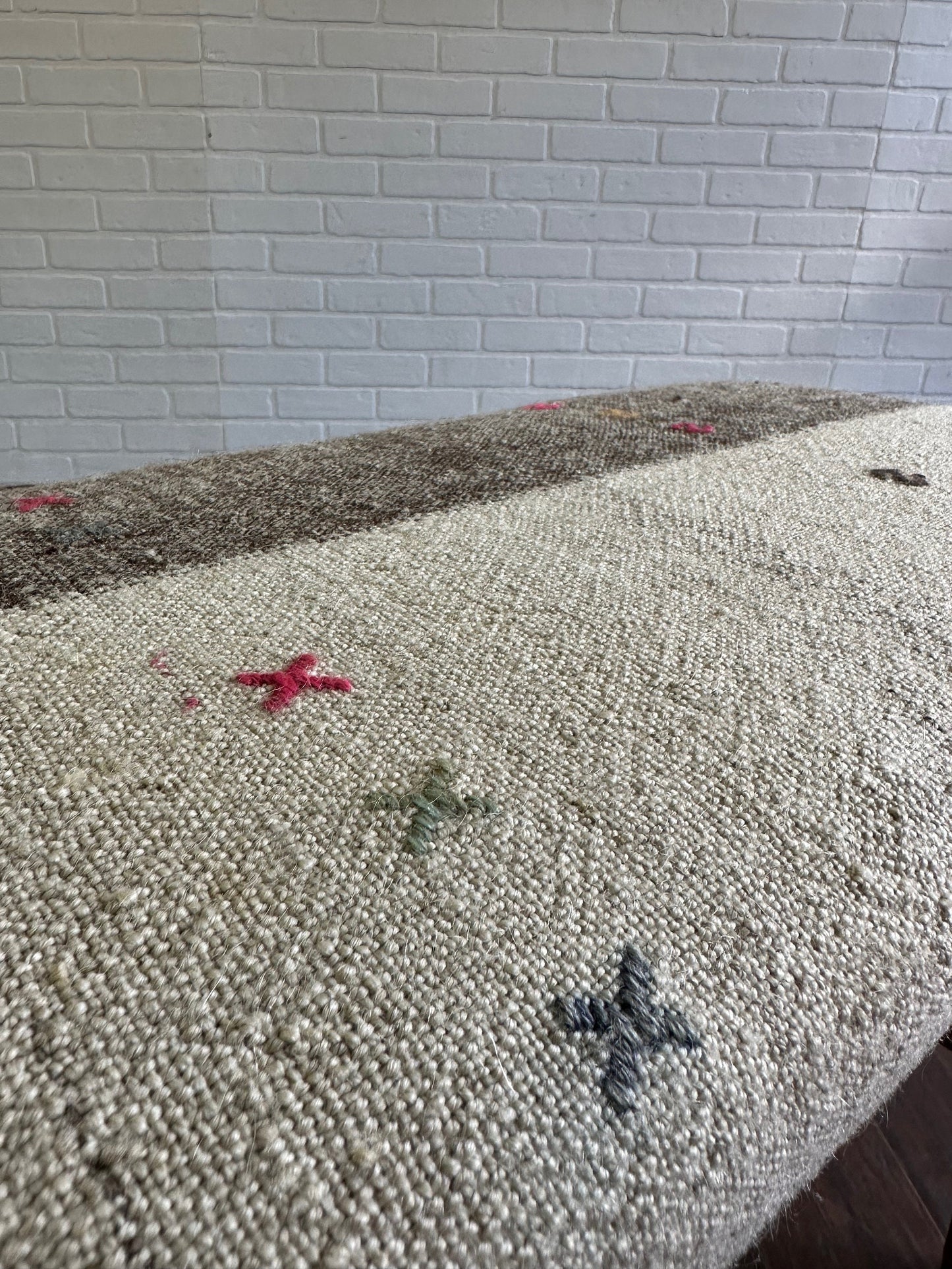Med - Vintage Rug Upholstered Wood Bench