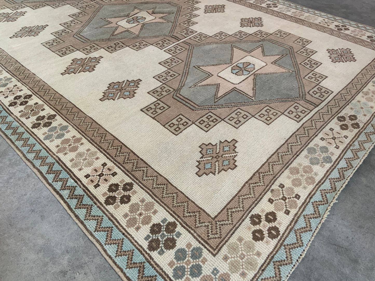 Authentic Vintage Turkish Rug TKRG11243450 - 5'3" x 8'