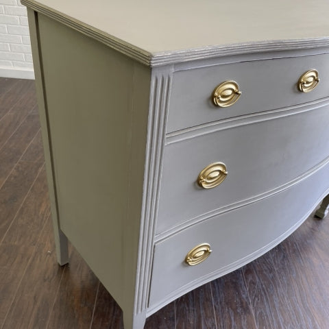 Vintage Single Bow Dresser - Ash Gray