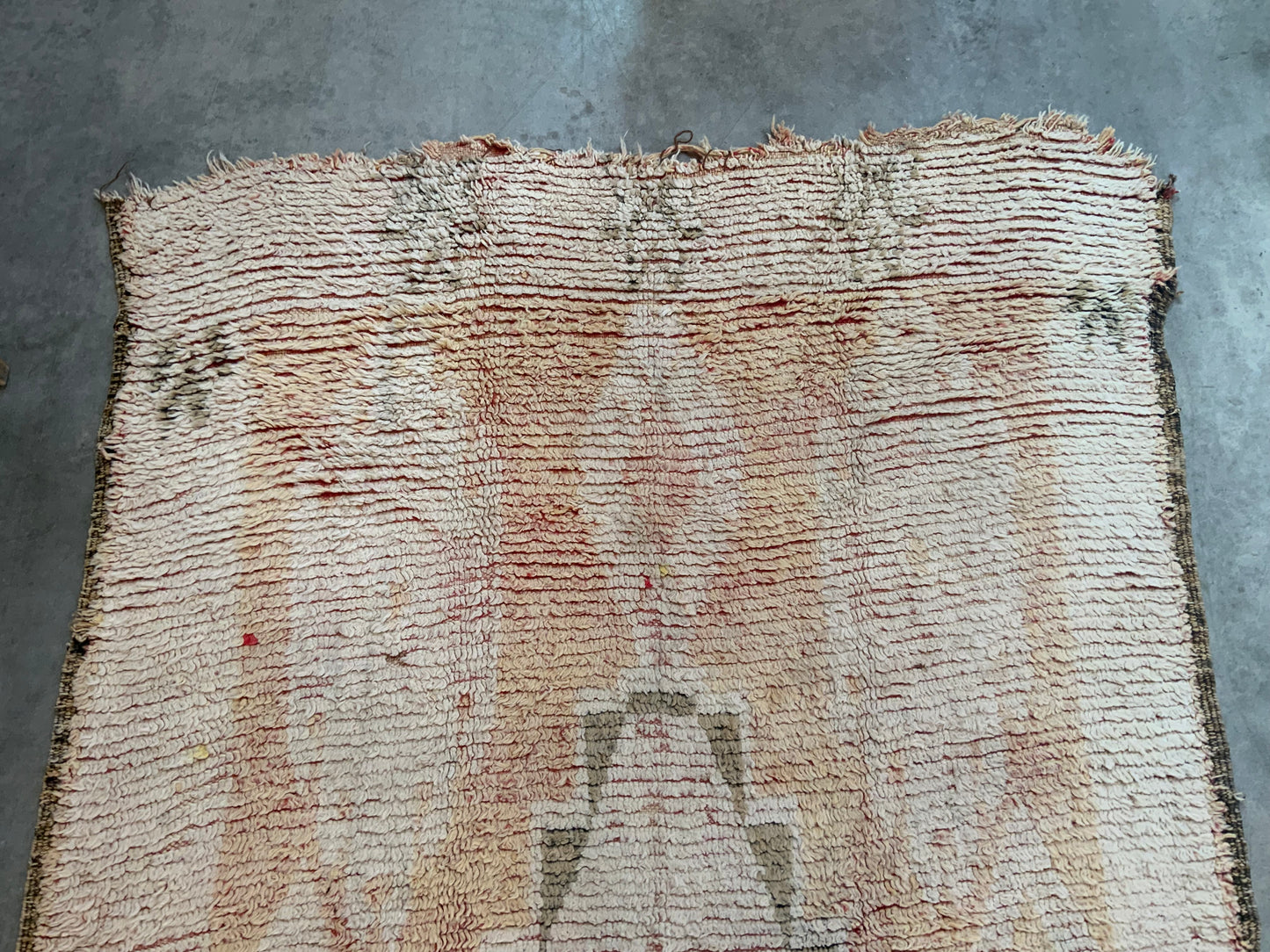 Authentic Vintage Moroccan Rug MNRG4015505 - 5’4” x 10’8”