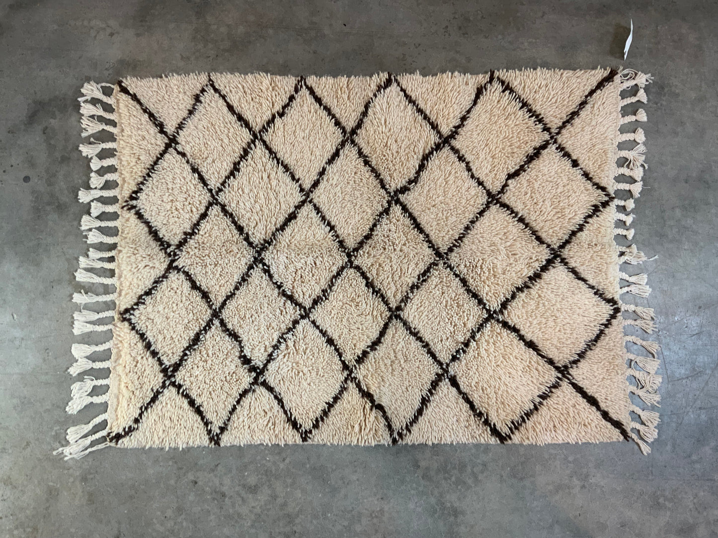 Authentic Vintage Moroccan Rug MNRG27423200 - 4’ x 5’