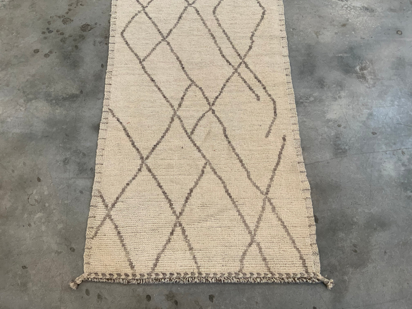 Authentic Moroccan Runner MNRG5219567600 - 3’ x 13’4”