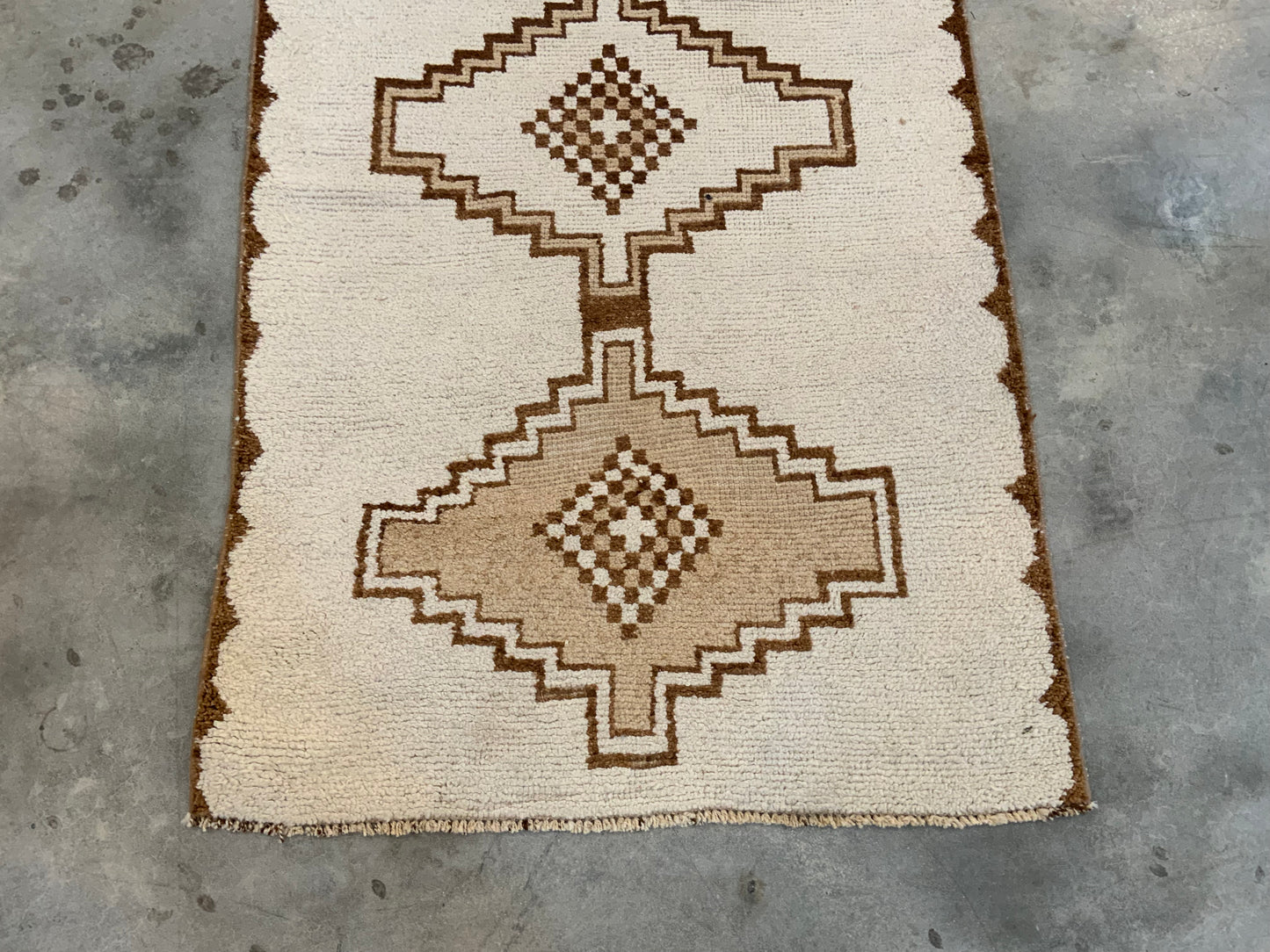 Authentic Vintage Turkish Runner TKRG9096699500 - 3’5” x 9’7”