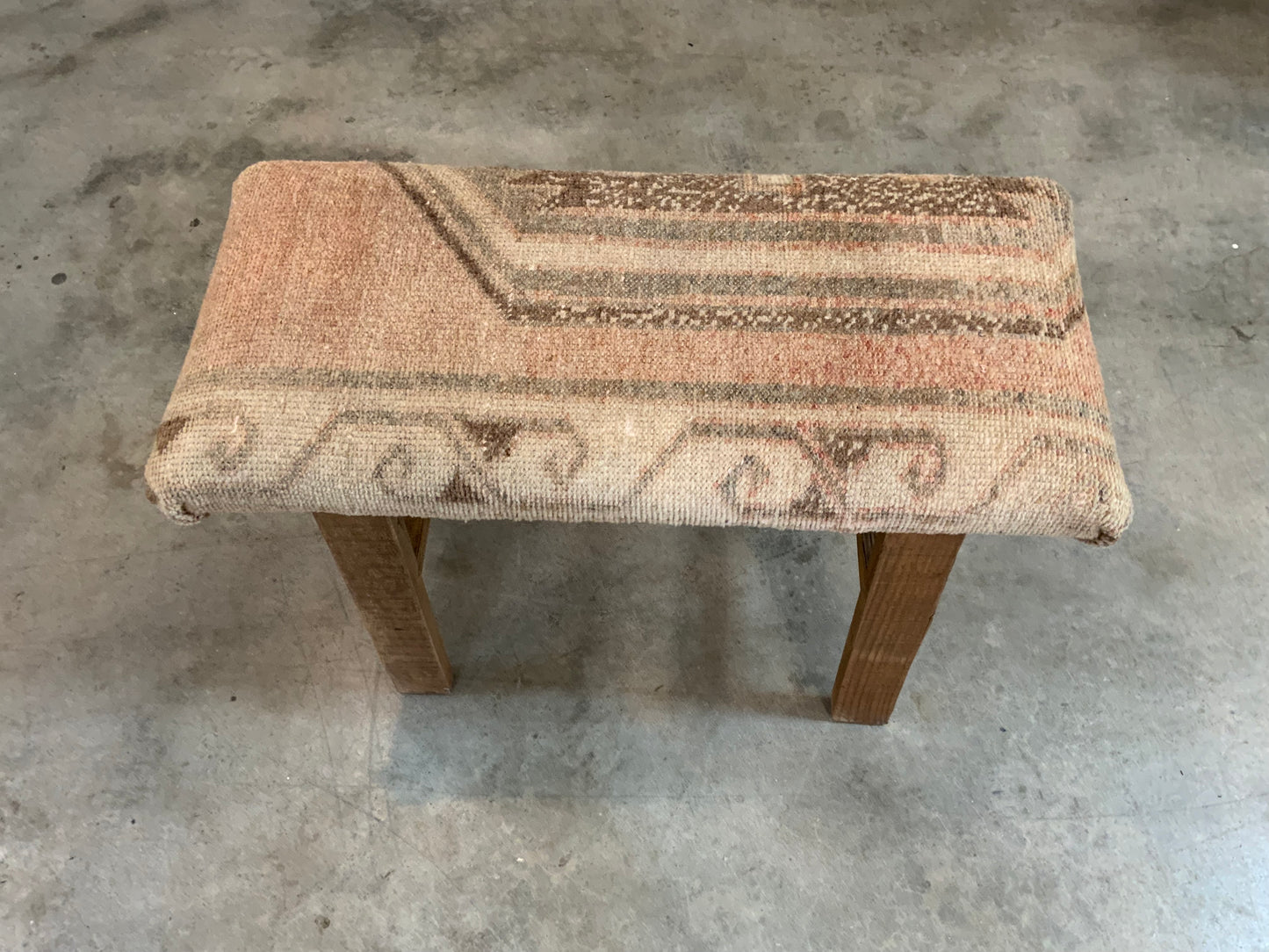 Med - Vintage Rug Upholstered Wood Bench