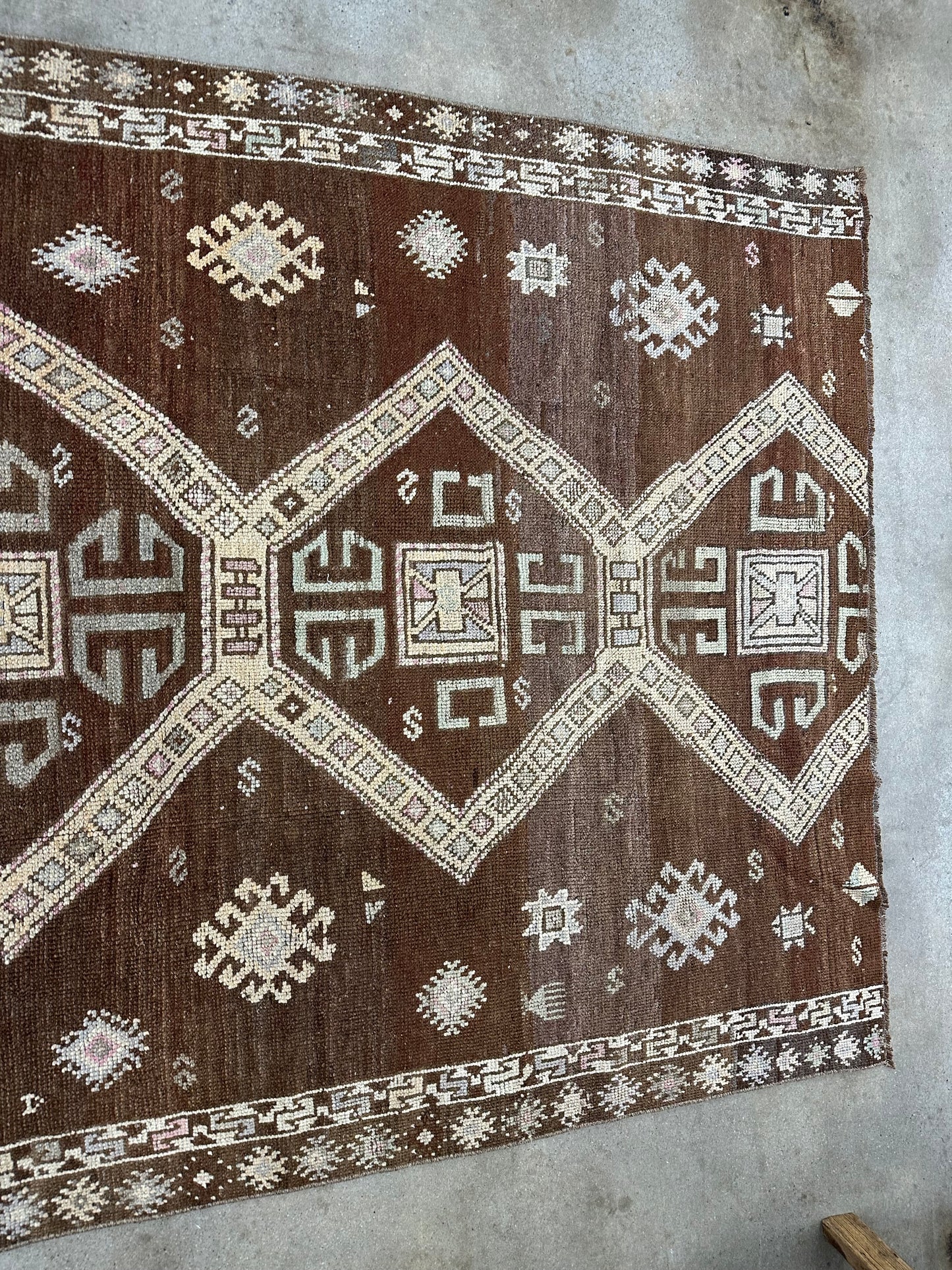 Authentic Vintage Turkish Rug TKRG22545531799 - 5'2" x 7’