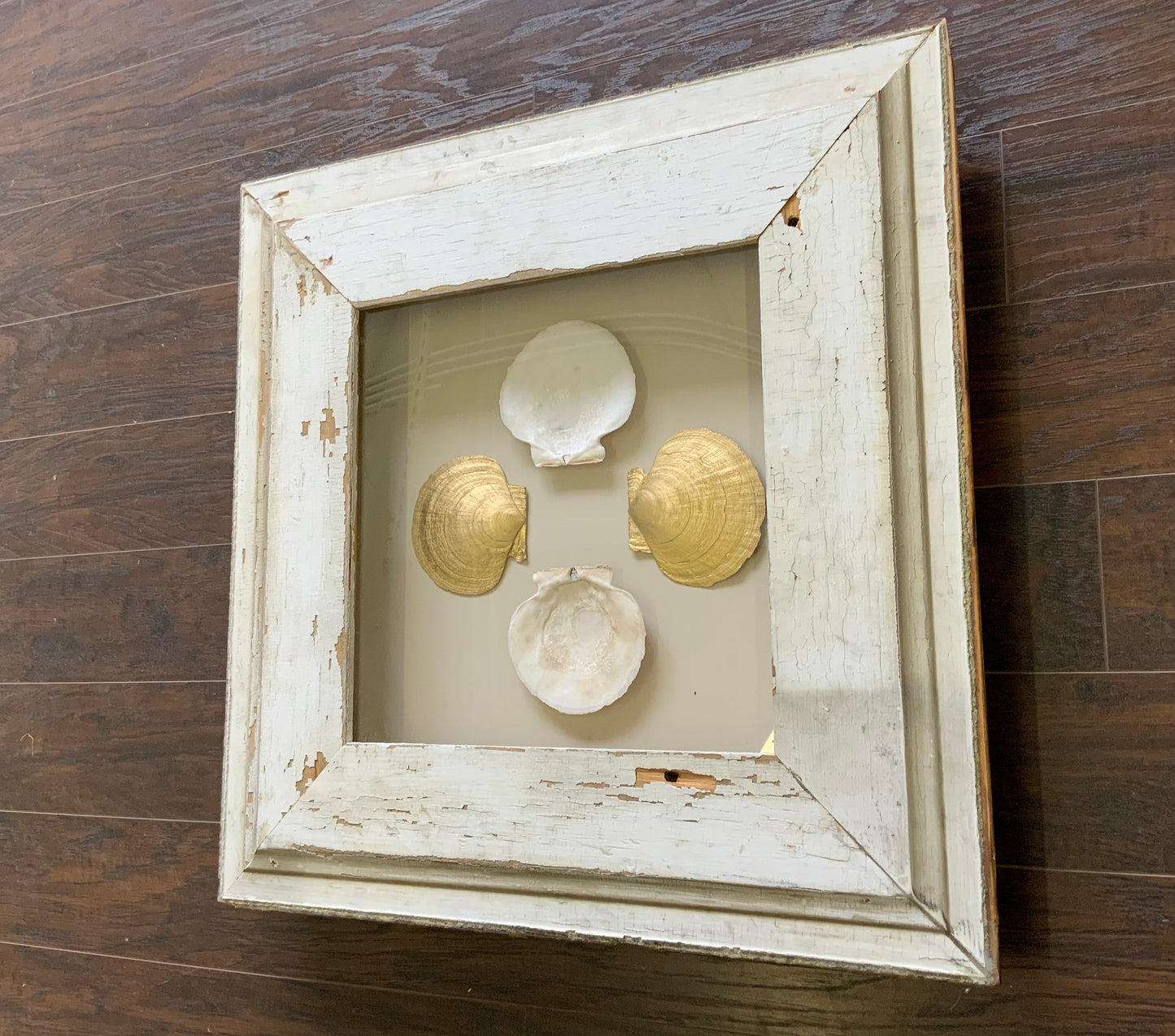 LG - Square Reclaimed Wood Shadow Box - 26" - 4 Scallops