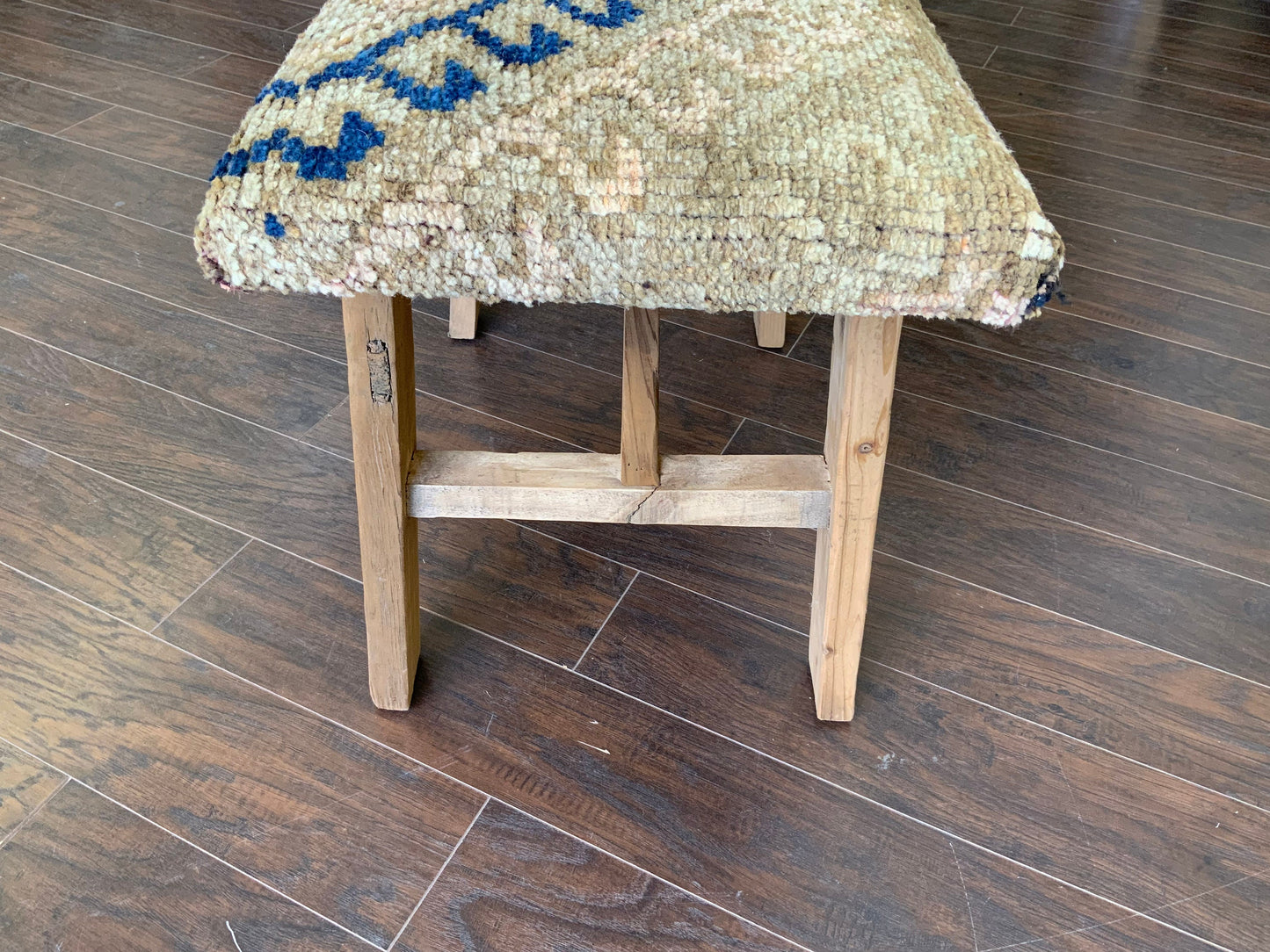 Med - Vintage Rug Upholstered Wood Bench