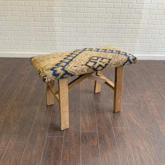 Med - Vintage Rug Upholstered Wood Bench