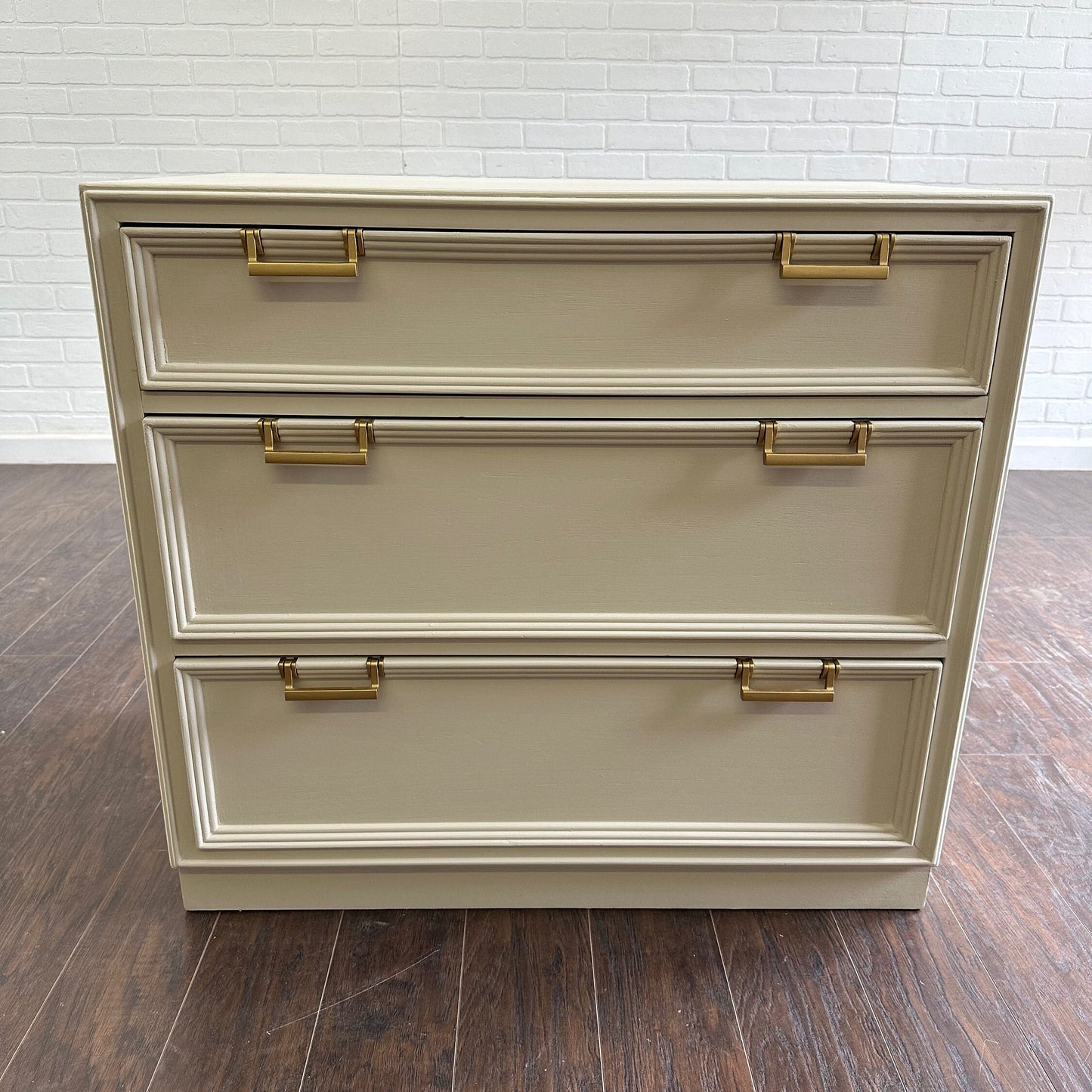 Vintage MCM Bachelor Chest - Oatmeal