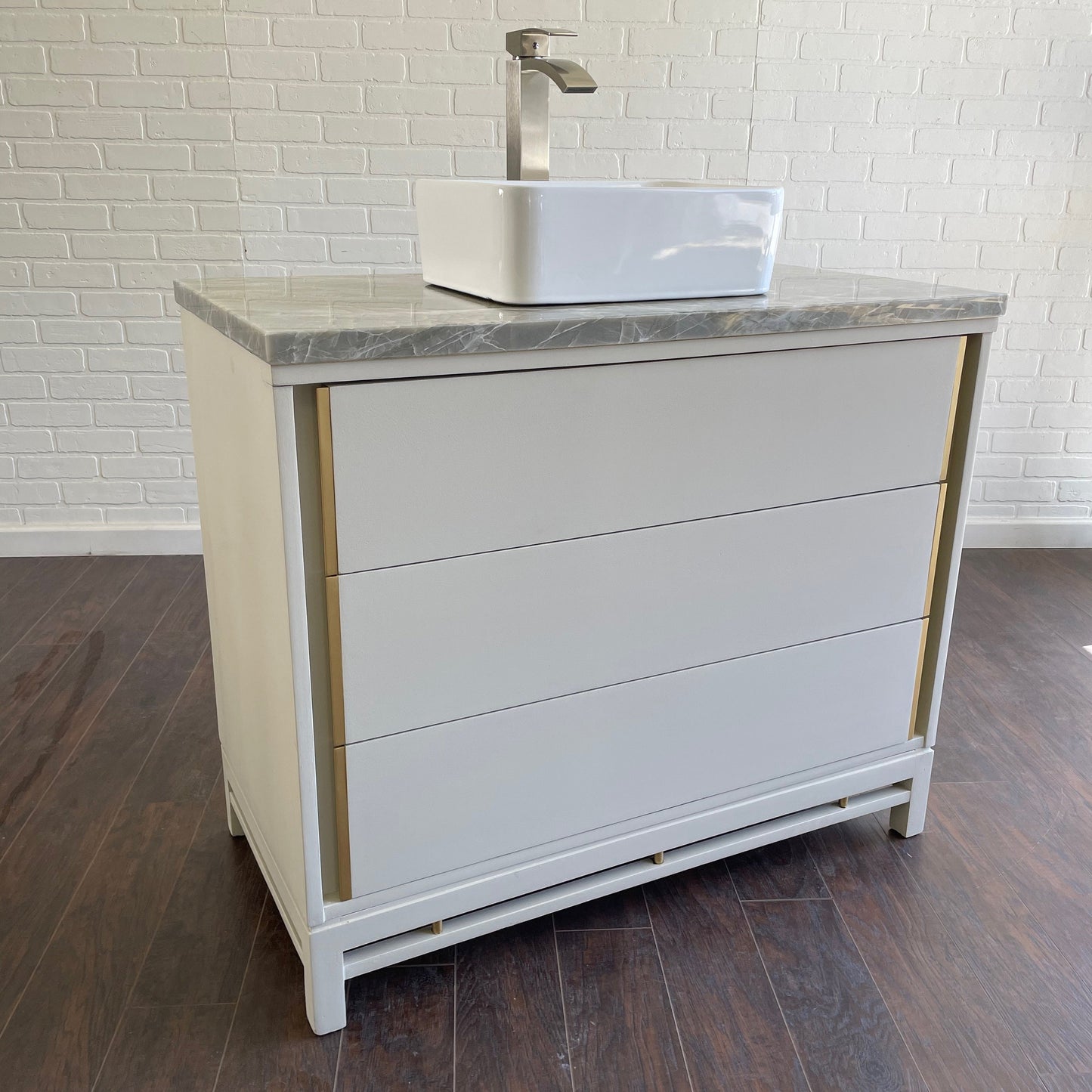 Vintage 3 Drawer MCM Design Bathroom Vanity - Oatmeal