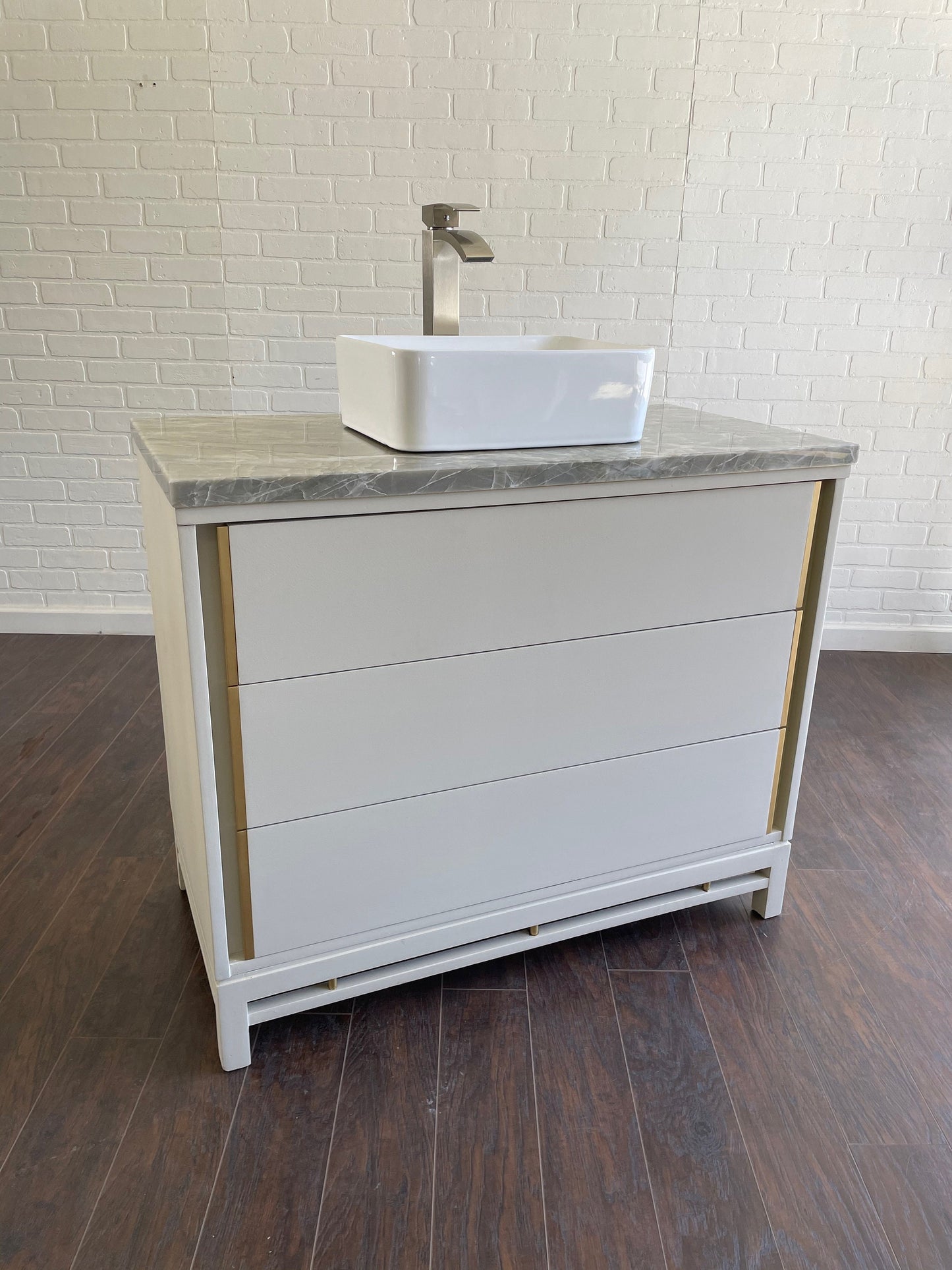 Vintage 3 Drawer MCM Design Bathroom Vanity - Oatmeal