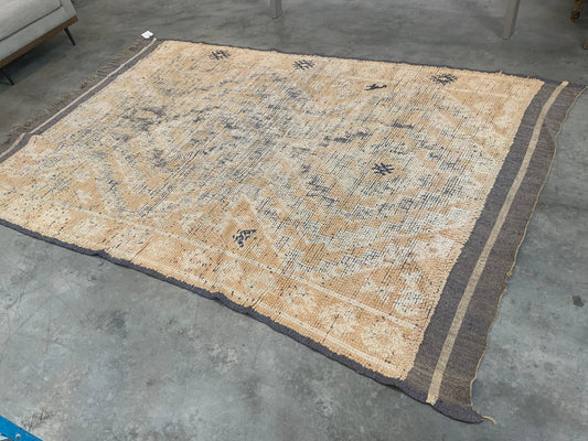 Authentic Vintage Moroccan Rug MNRG67423480 - 5'10" x 8'9"