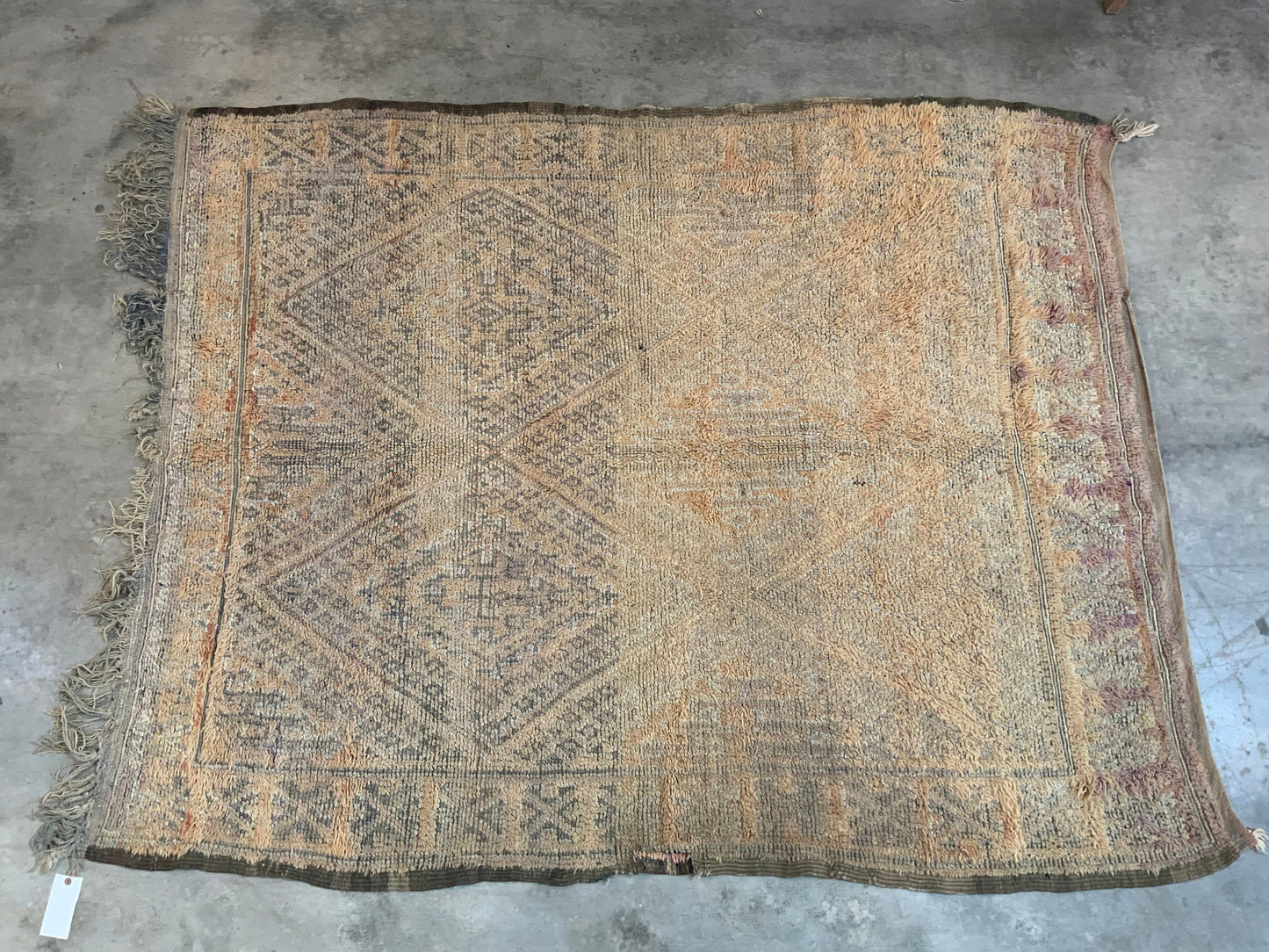 Authentic Vintage Moroccan Rug MNRG22133450 - 6'4" x 7'10"
