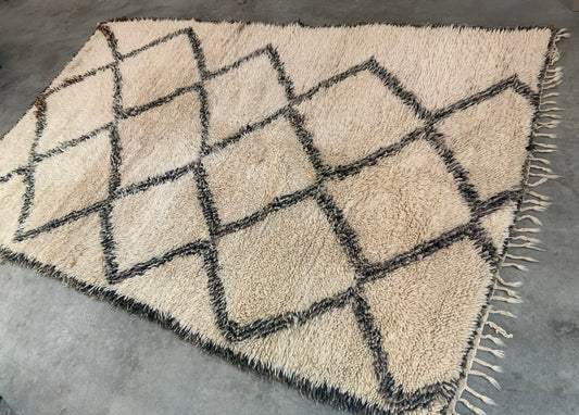 Authentic Vintage Moroccan Rug MNRG32446480 - 7'5" x 4'11"