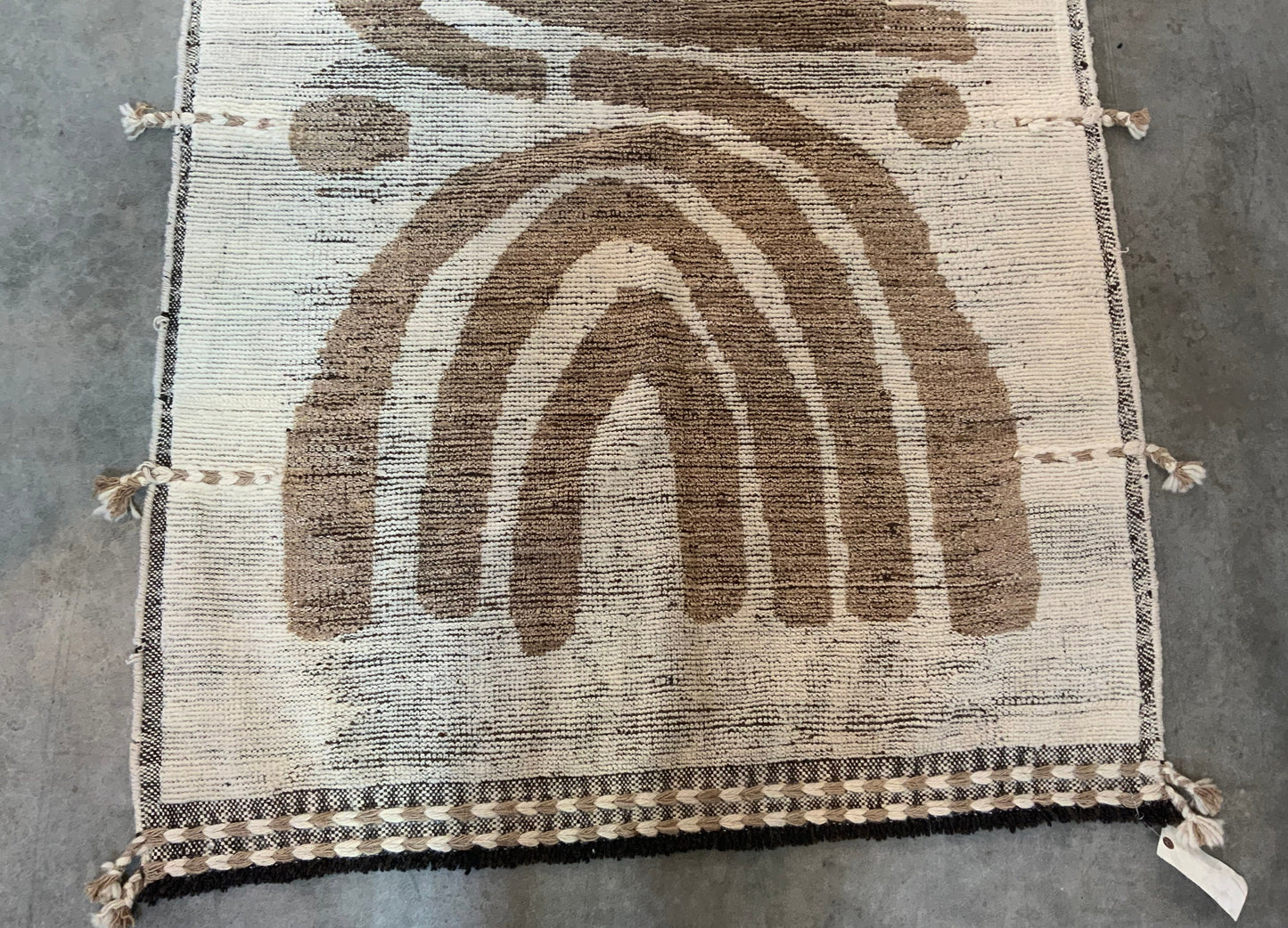 Authentic Moroccan Rug MNRG5219261425 - 4'4" x 6'5"
