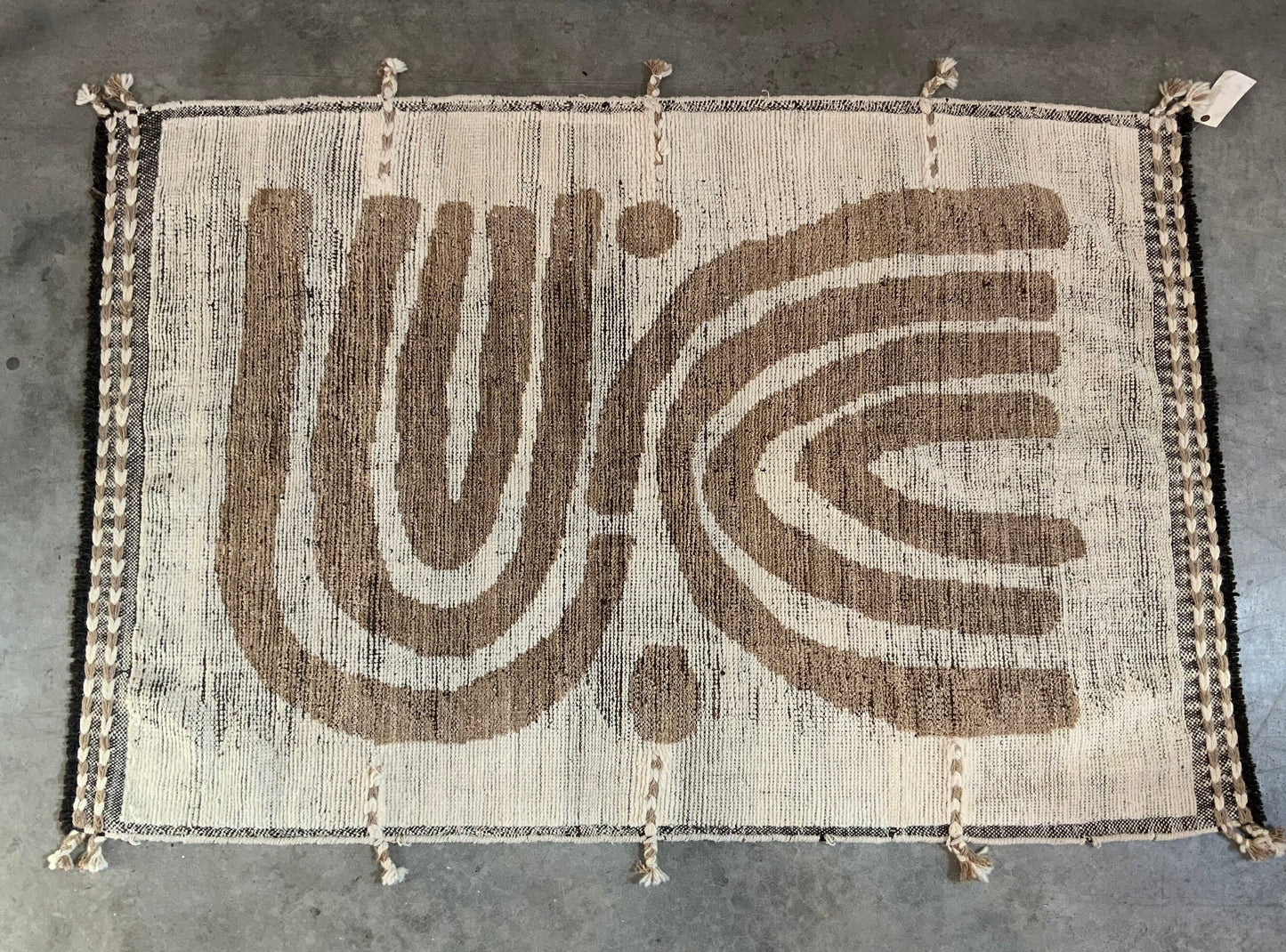 Authentic Moroccan Rug MNRG5219261425 - 4'4" x 6'5"